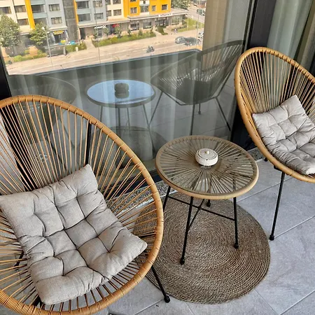 Sonata Apartment Warna